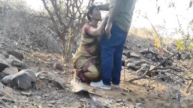 Marathi Mature Bhabhi Young Man Sensual Outdoor